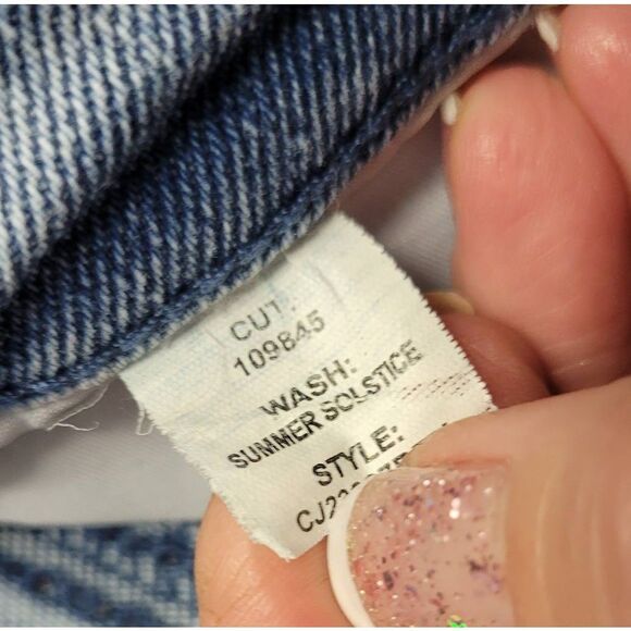 Venus Regeneration by Celebrity Pink Renewable Essentials Light Blue Jeans - Picture 11 of 12